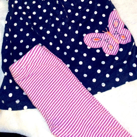 2 baby outfits - Picture 6 of 6